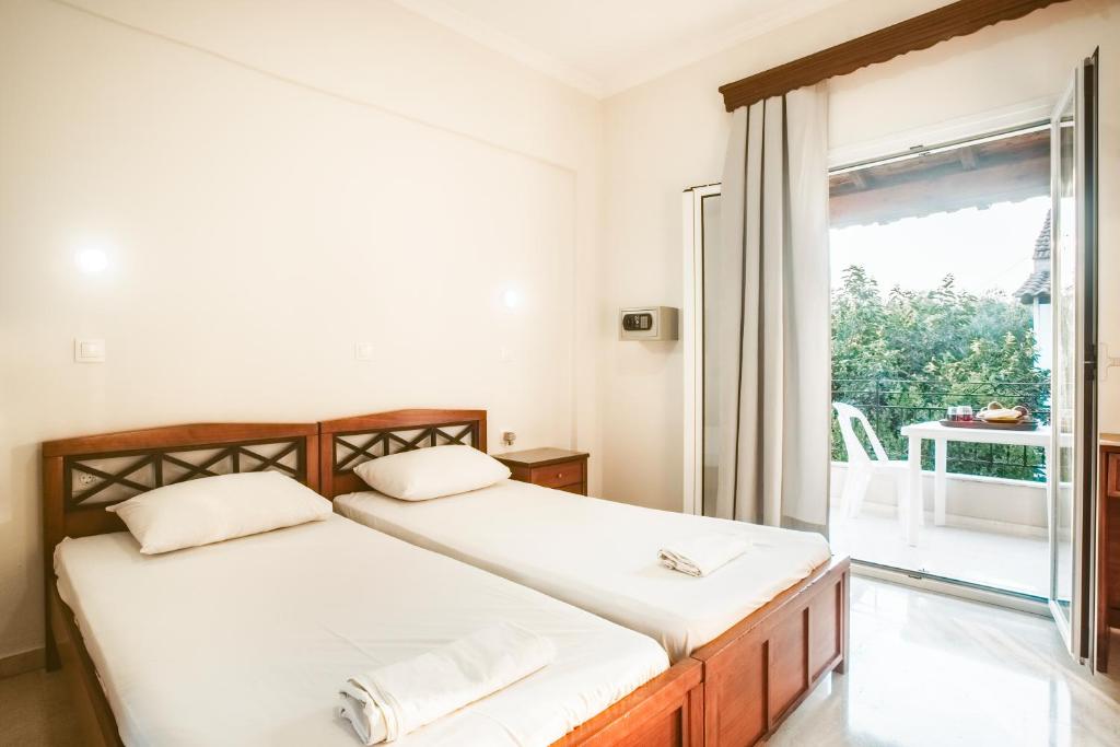 Terracotta Verde Apartments room 4